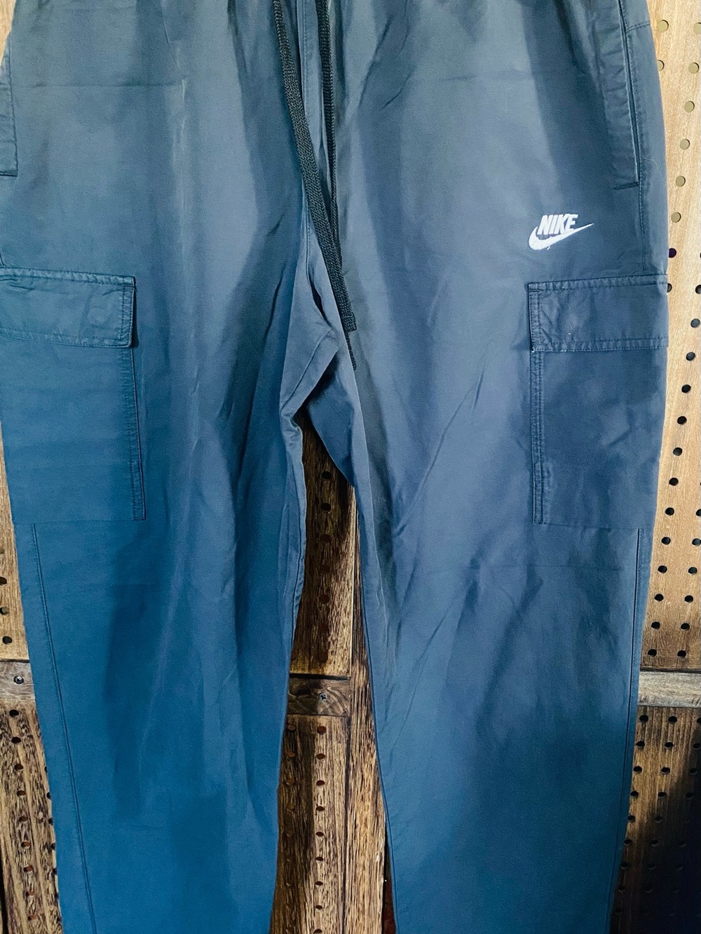 Nike Men’s Black Cargo Pants with White Logo Size M Pre Owner